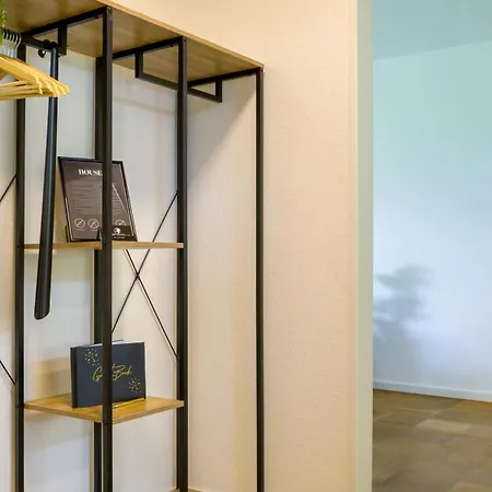 Gross, Modern, Zentrumsnah Mit Parkplatz Und Garten * Ulma