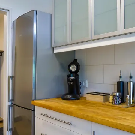 Gross, Modern, Zentrumsnah Mit Parkplatz Und Garten * Ulma