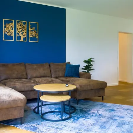 Gross, Modern, Zentrumsnah Mit Parkplatz Und Garten * Ульм
